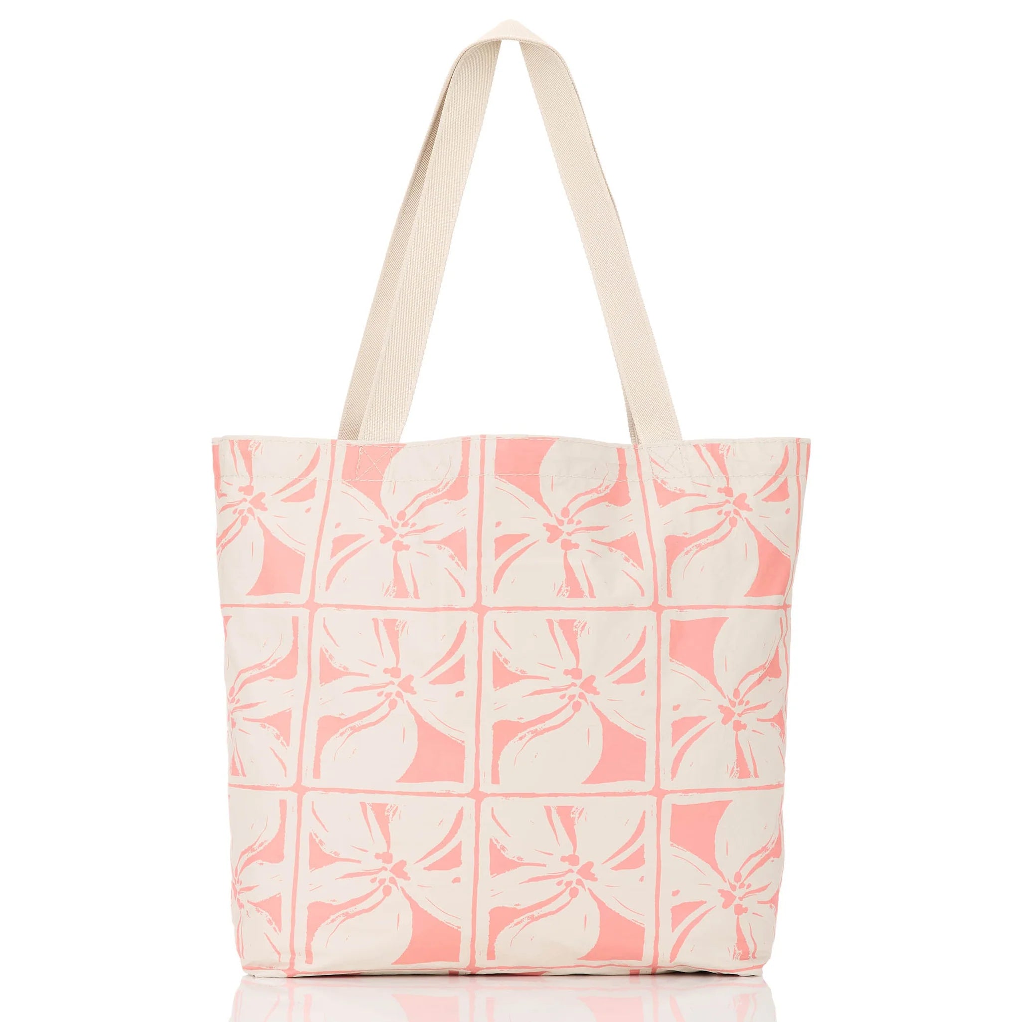 Lattice Reversible Tote Sun Baked